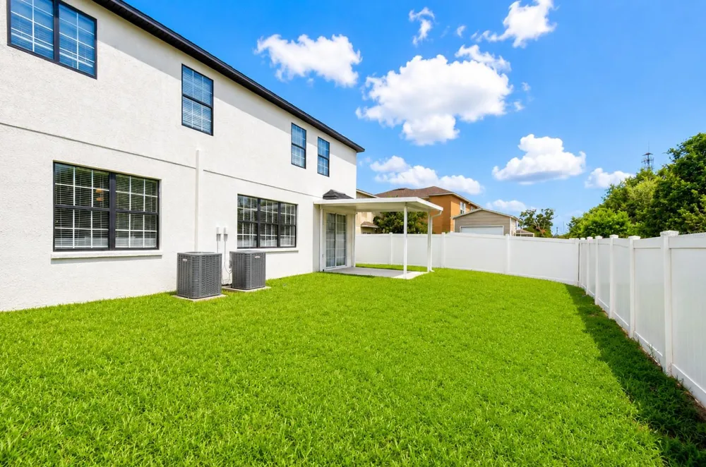 1712 ATLANTIC DRIVE Ruskin, FL 33570
