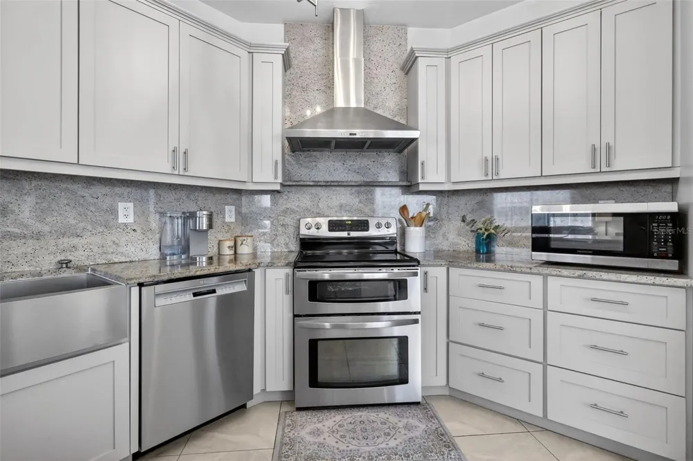 15144 SW 20TH STREET Miami, FL 33185