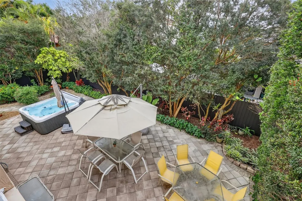 15144 SW 20TH STREET Miami, FL 33185
