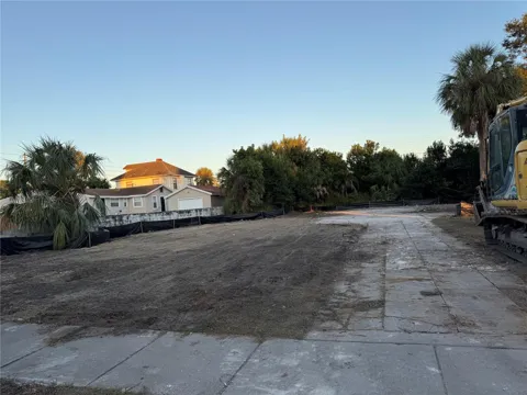2220 18TH STREET S