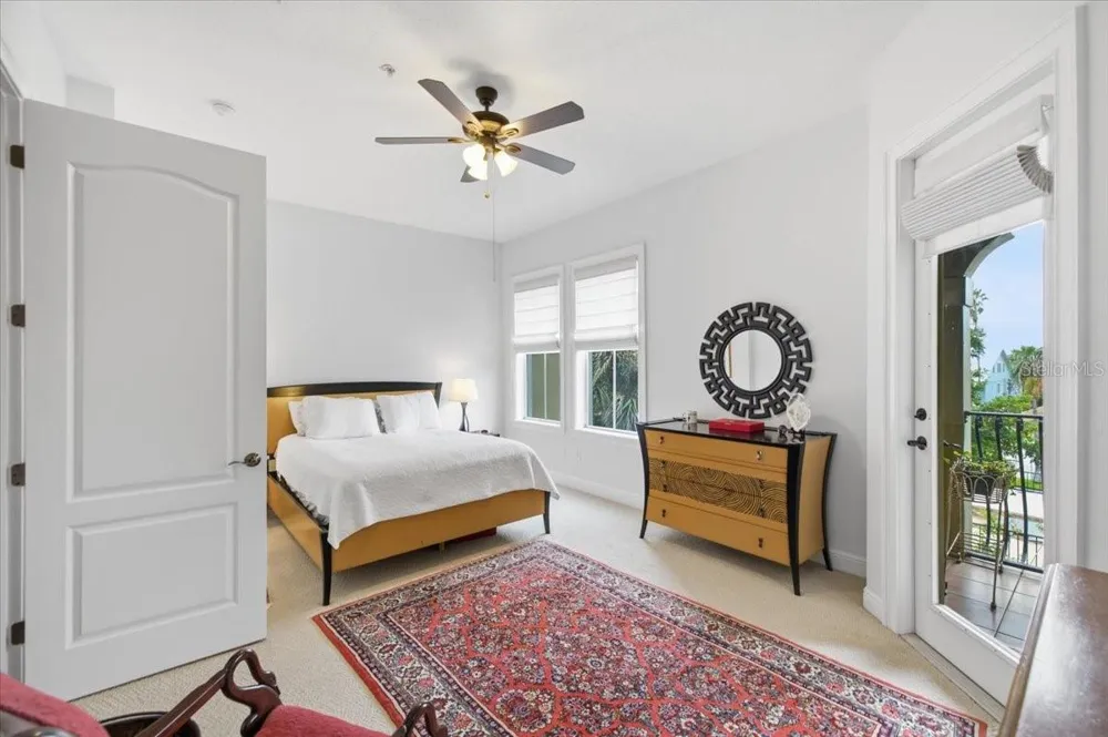 114 E DAVIS BOULEVARD #8 Tampa, FL 33606