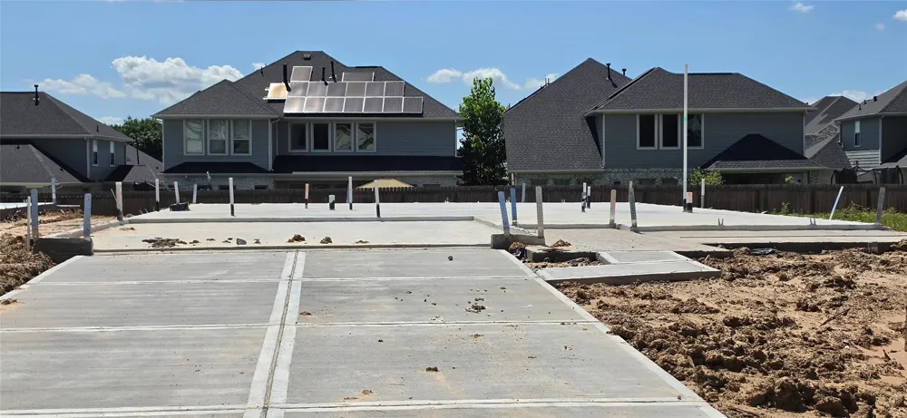 8510 Light Rail Drive Fulshear, TX 77441