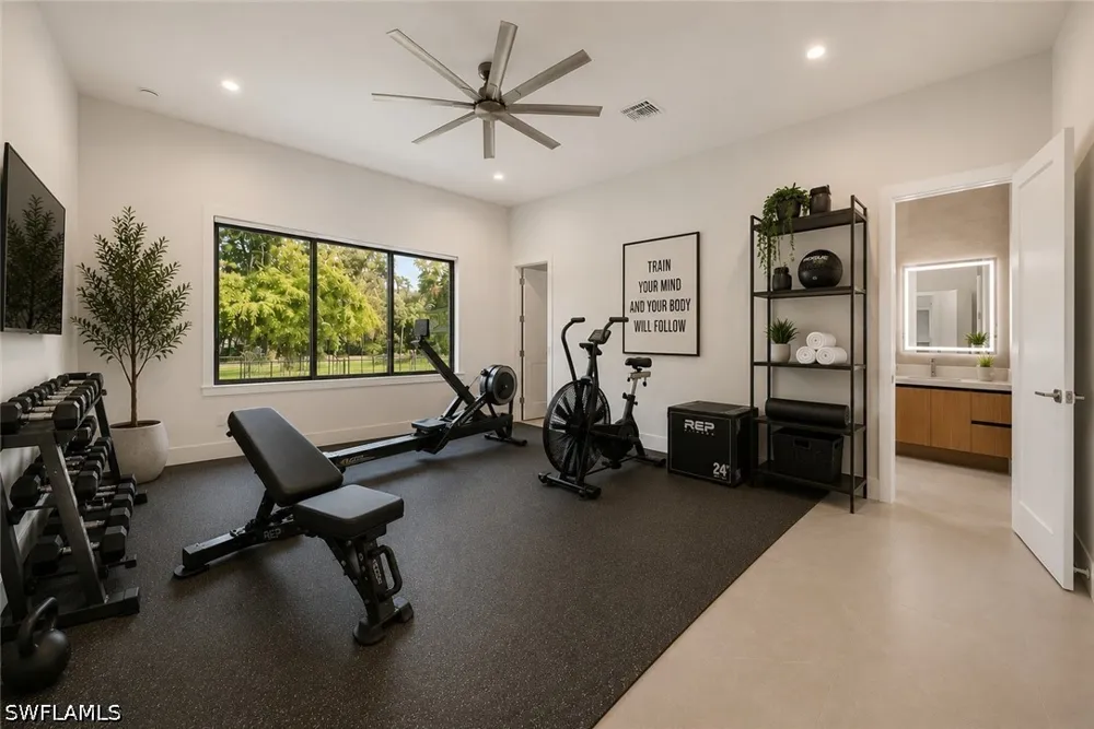 39th Street SW Naples, FL 34117