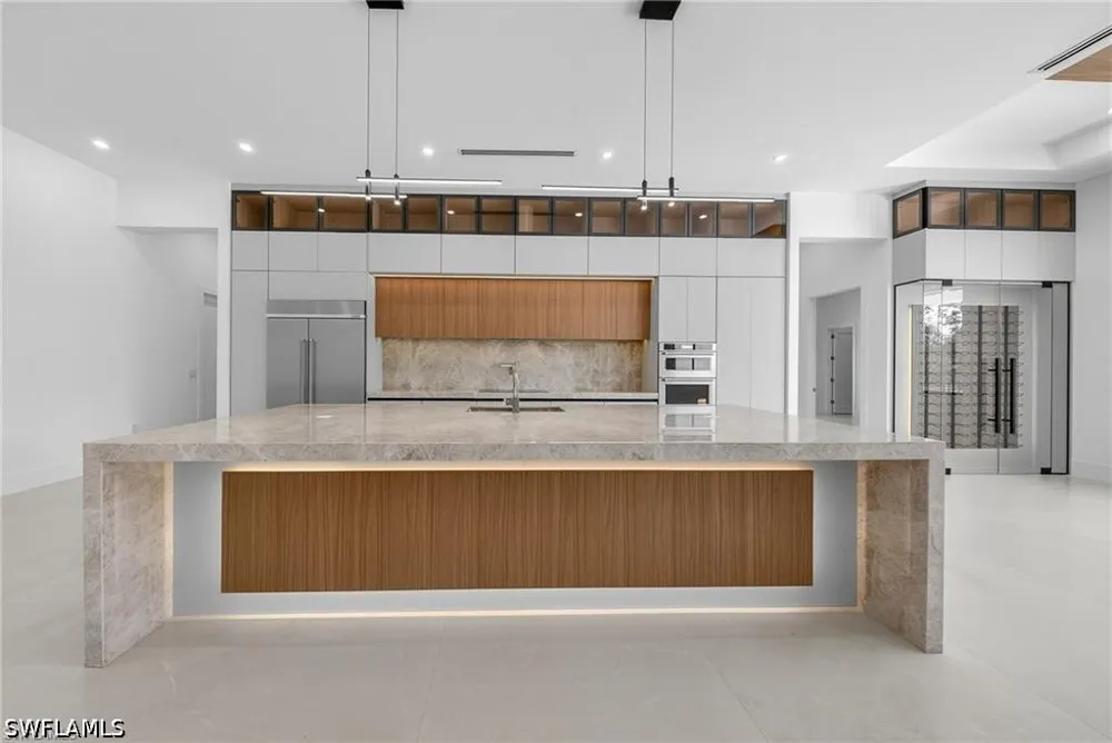 39th Street SW Naples, FL 34117