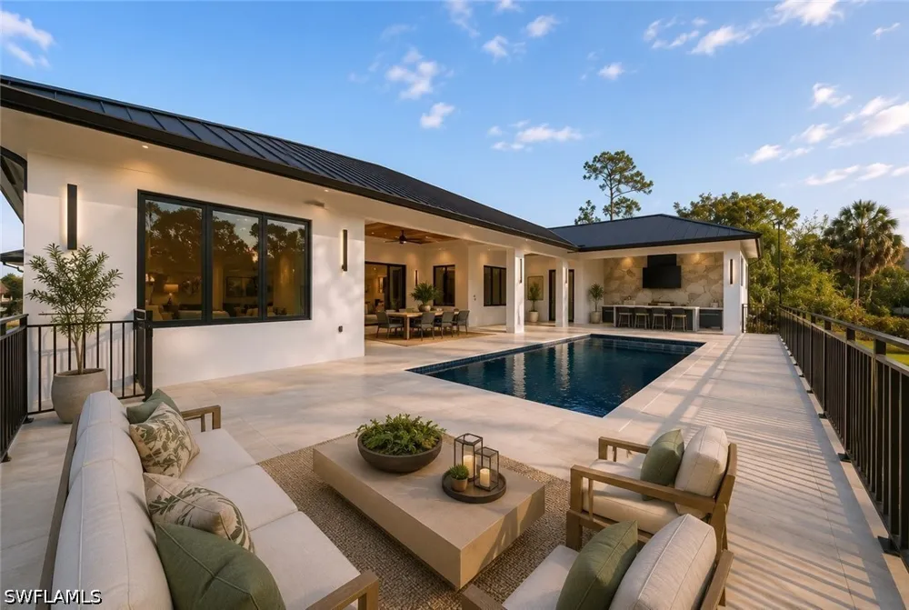 39th Street SW Naples, FL 34117