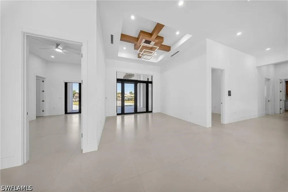 39th Street SW Naples, FL 34117