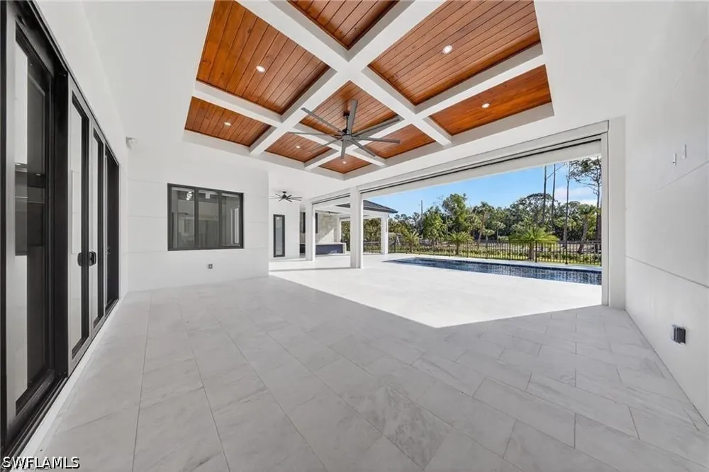 39th Street SW Naples, FL 34117