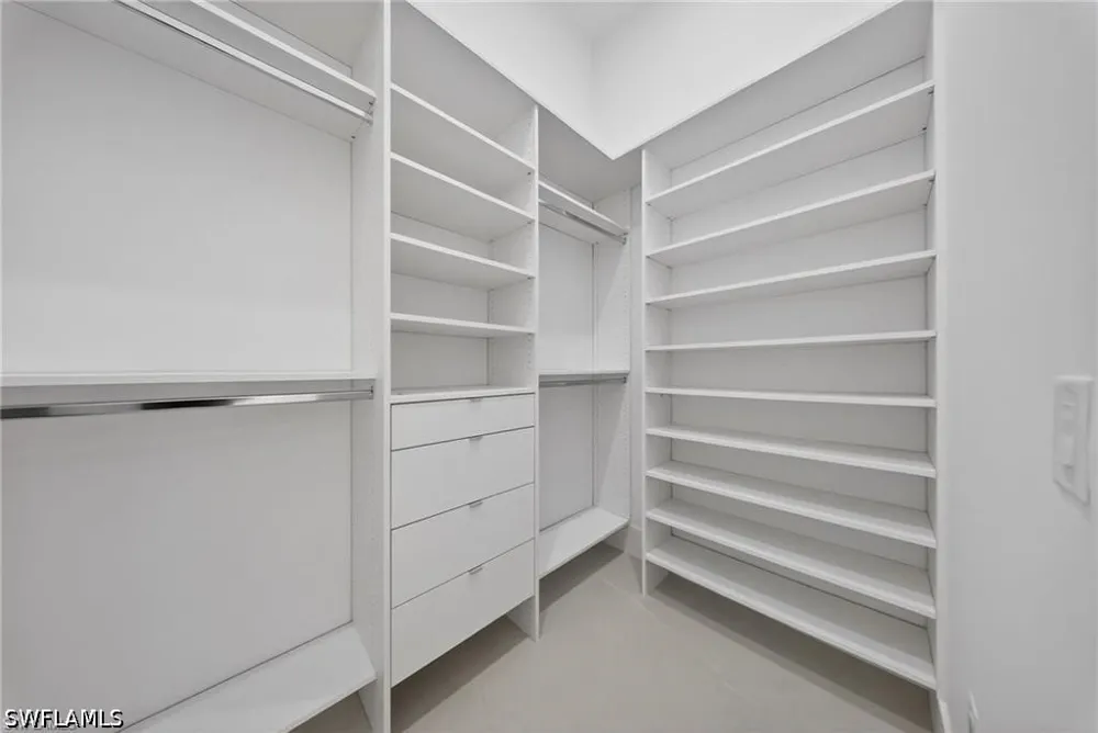 39th Street SW Naples, FL 34117