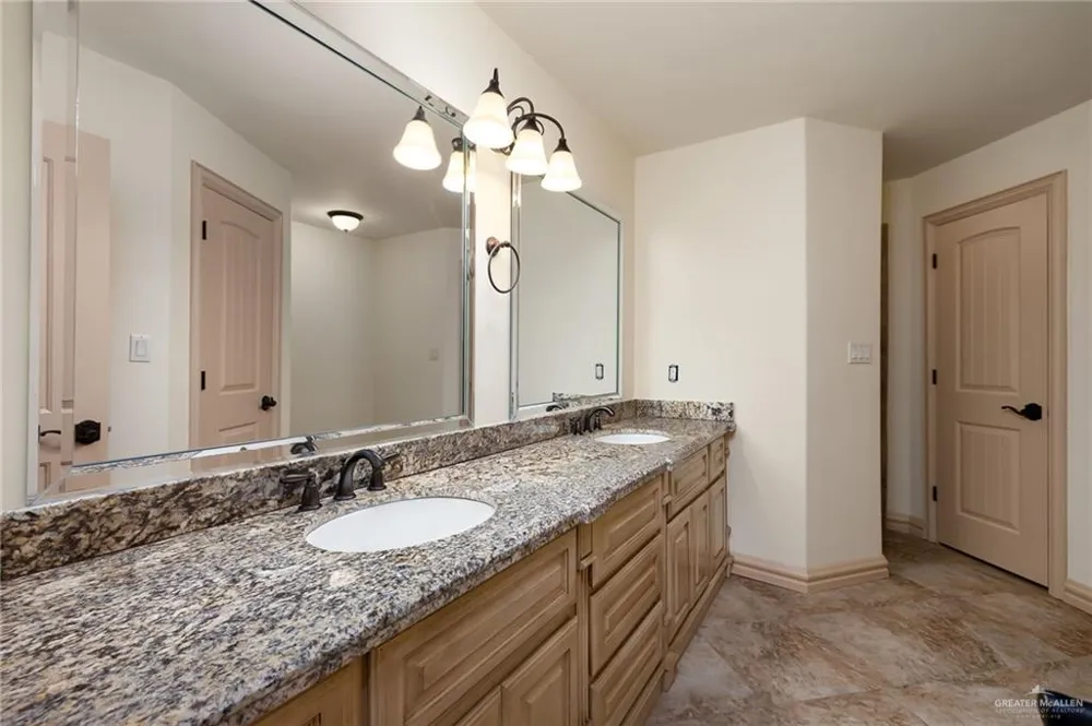 2016 S 5th Street #14 McAllen, TX 78503