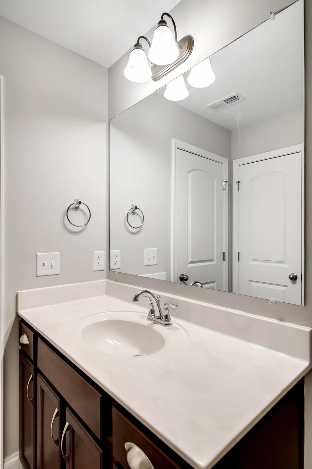 391 Carriage House Ln Hendersonville, TN 37075