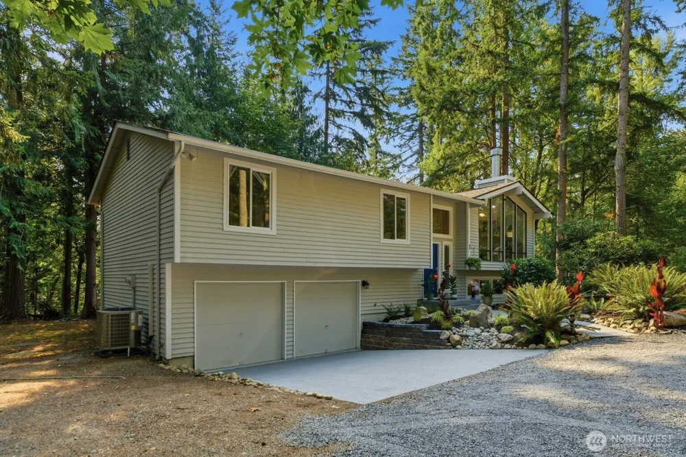 25120 SE 14th Street Sammamish, WA 98075