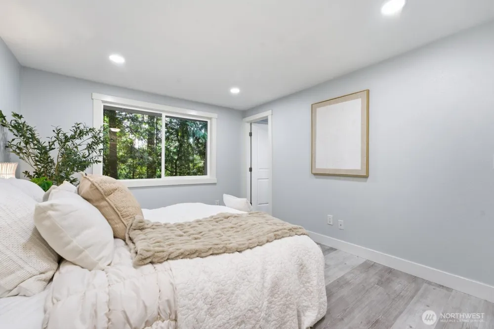 25120 SE 14th Street Sammamish, WA 98075