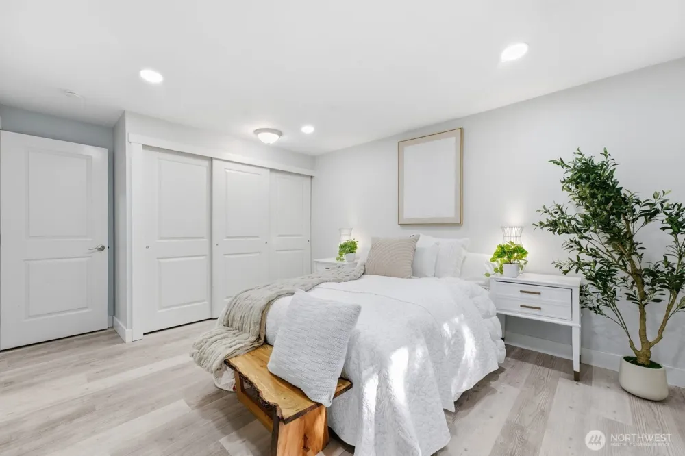 25120 SE 14th Street Sammamish, WA 98075
