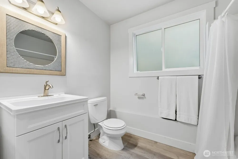 25120 SE 14th Street Sammamish, WA 98075