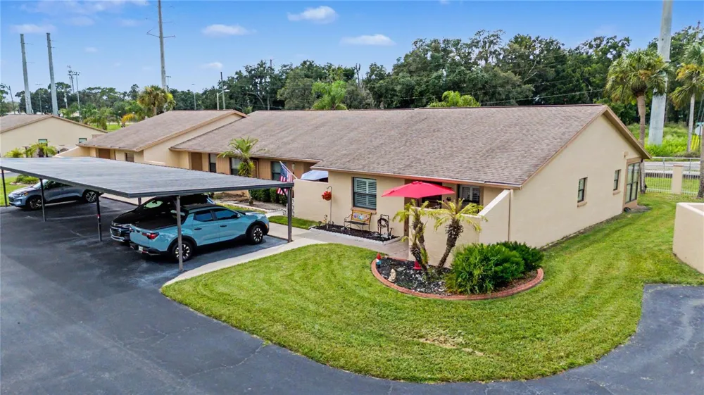 38225 BOXWOOD DRIVE Zephyrhills, FL 33542