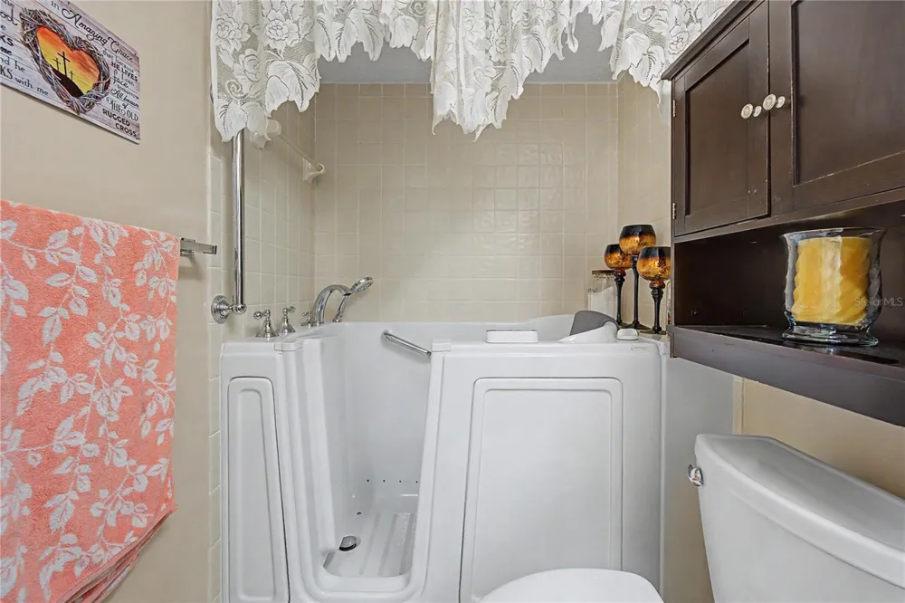38225 BOXWOOD DRIVE Zephyrhills, FL 33542