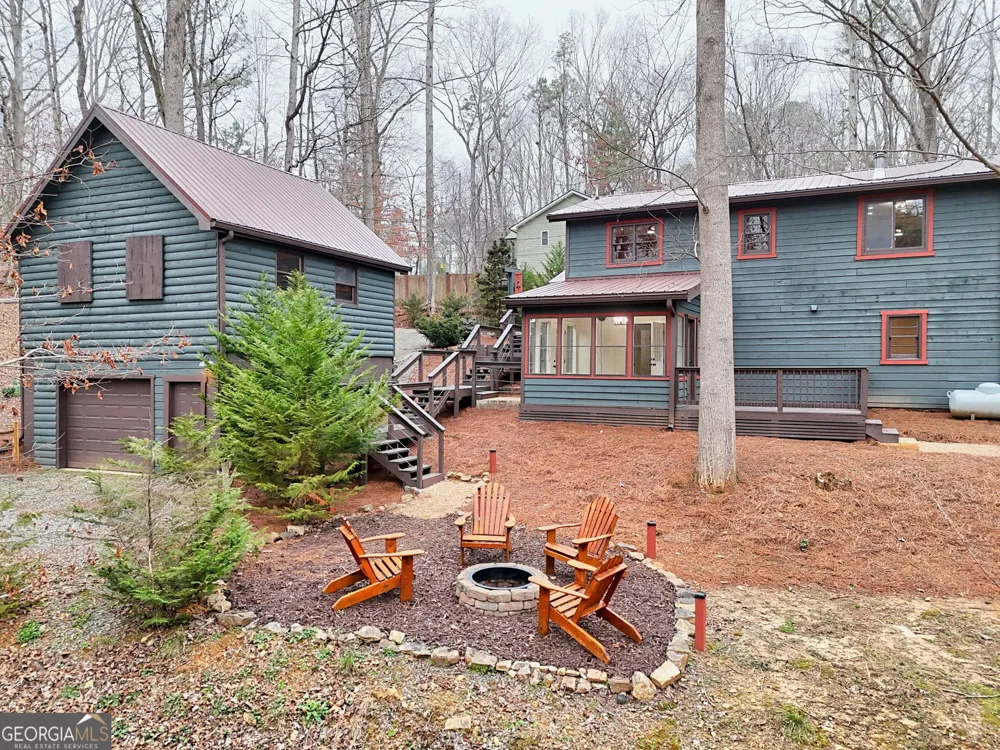 150 Summit ST Ellijay, GA 30540