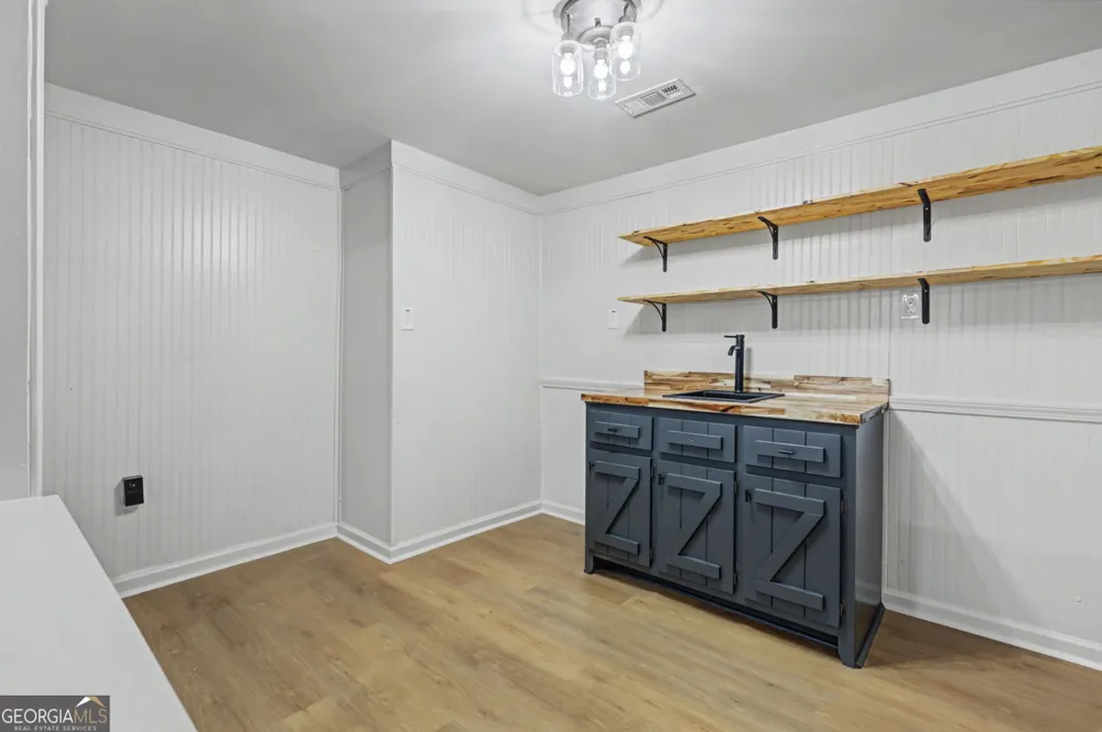 150 Summit ST Ellijay, GA 30540