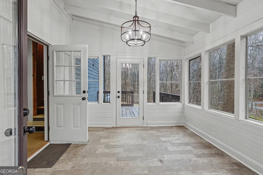 150 Summit ST Ellijay, GA 30540