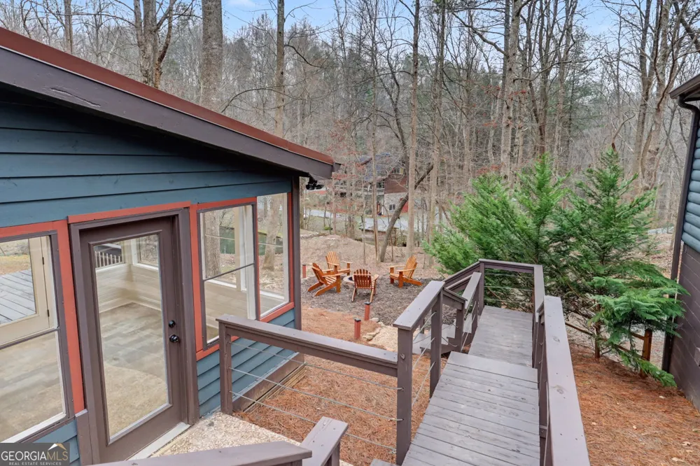 150 Summit ST Ellijay, GA 30540