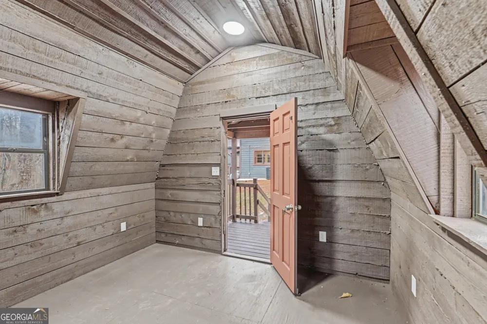 150 Summit ST Ellijay, GA 30540