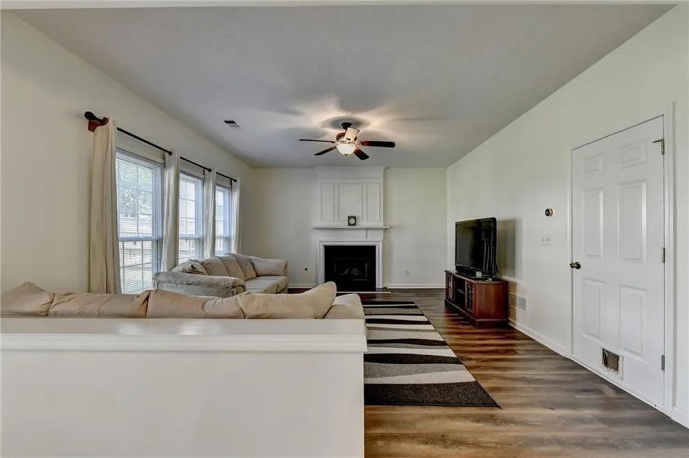 900 Cherringham Court Johns Creek, GA 30005