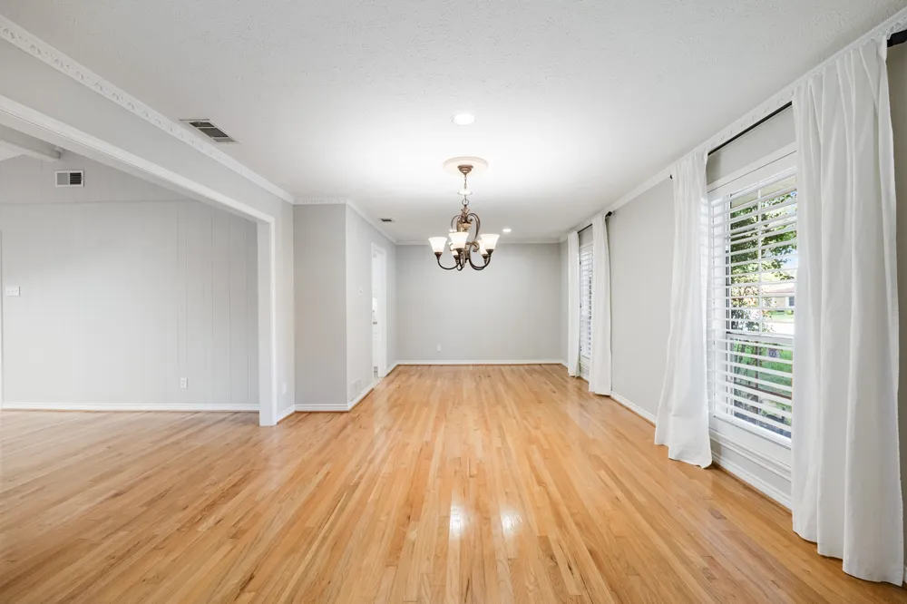 7406 La Manga Drive Dallas, TX 75248