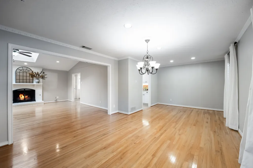 7406 La Manga Drive Dallas, TX 75248