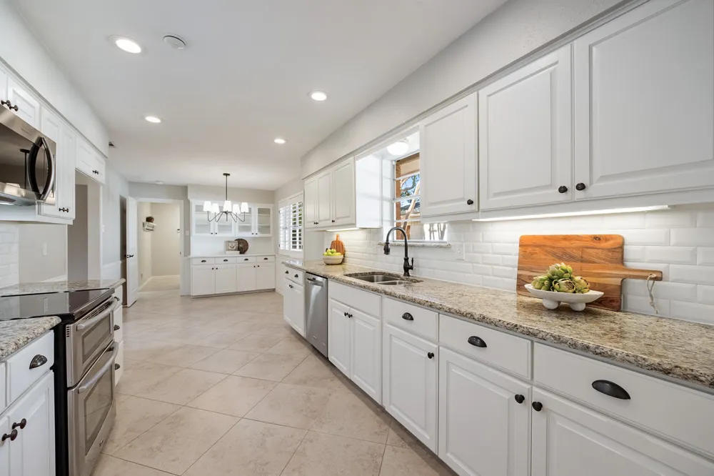 7406 La Manga Drive Dallas, TX 75248