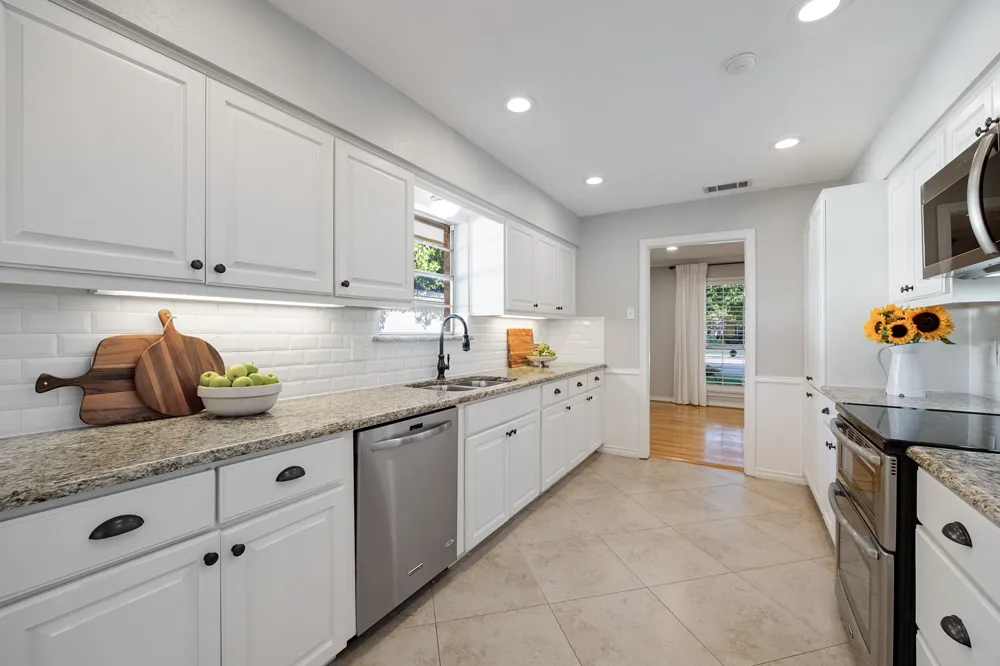 7406 La Manga Drive Dallas, TX 75248