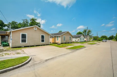 6010 Collingsworth #2