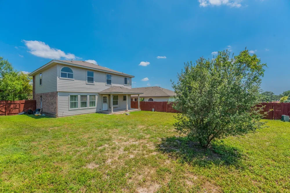 1339 Diamond Bluff San Antonio, TX 78251
