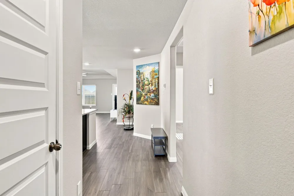922 Luke Darrell Drive Rosharon, TX 77583