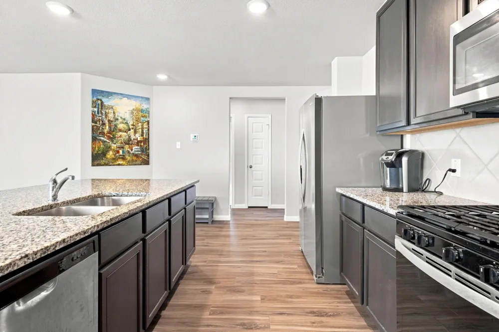 922 Luke Darrell Drive Rosharon, TX 77583