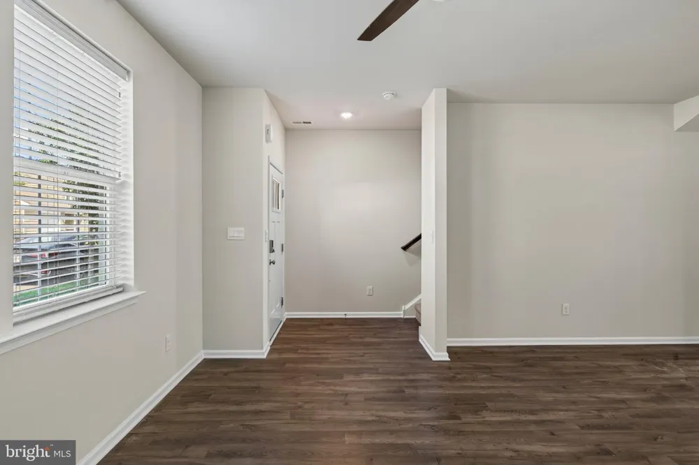 909 STILL WATERS Pennsburg, PA 18073