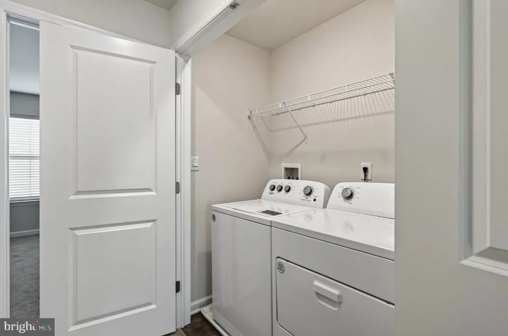 909 STILL WATERS Pennsburg, PA 18073