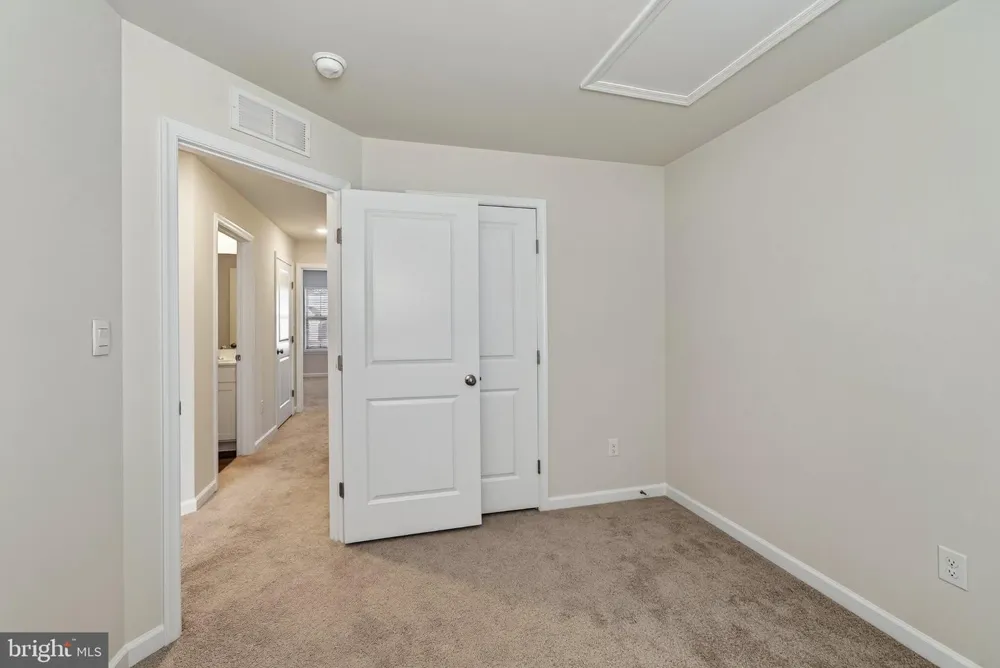 909 STILL WATERS Pennsburg, PA 18073