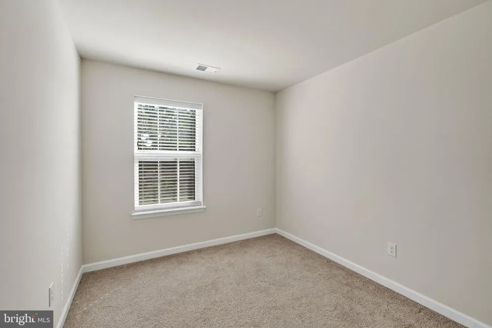 909 STILL WATERS Pennsburg, PA 18073
