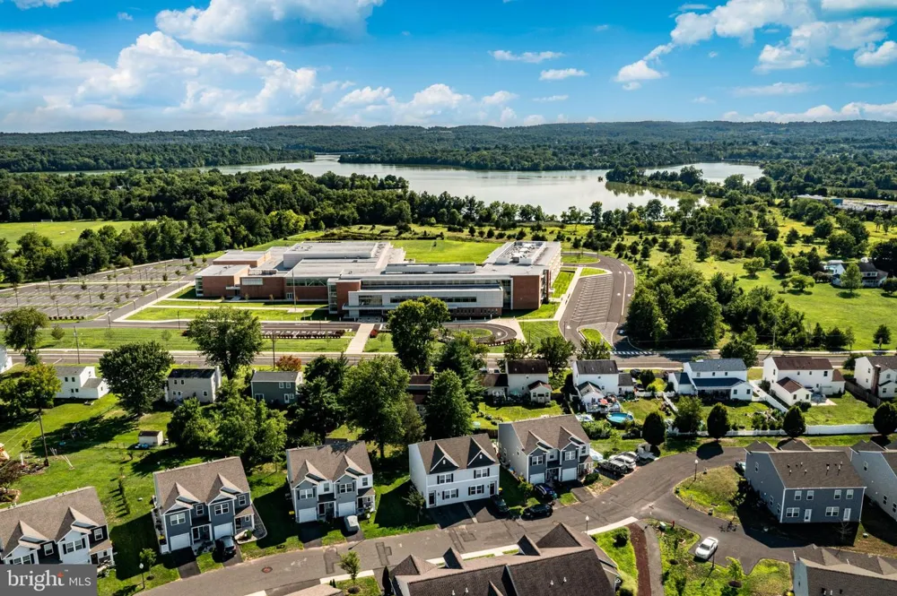 909 STILL WATERS Pennsburg, PA 18073
