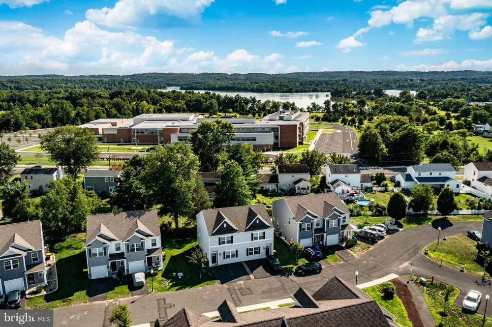 909 STILL WATERS Pennsburg, PA 18073