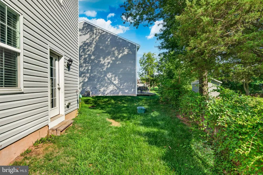 909 STILL WATERS Pennsburg, PA 18073