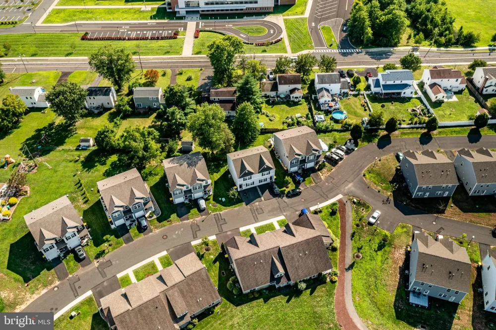 909 STILL WATERS Pennsburg, PA 18073
