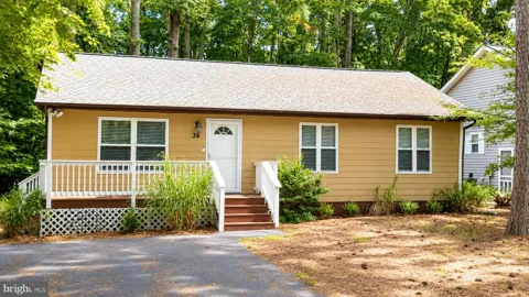 38 FAIRWAY LANE