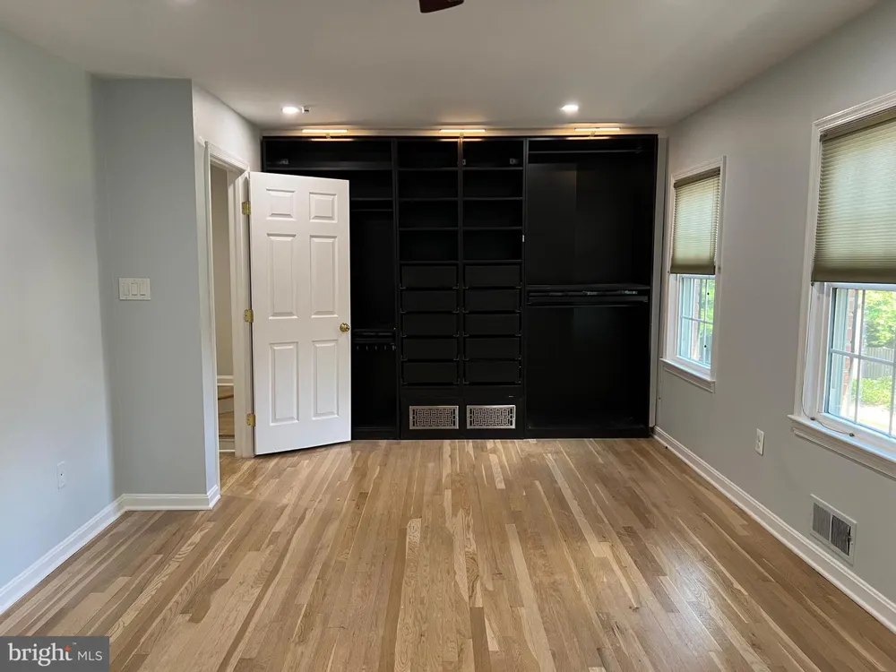 6683 MCLEAN DRIVE Mclean, VA 22101