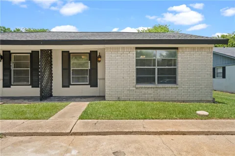 1419 Hillside Drive