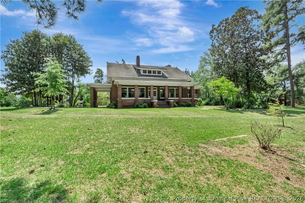 2740 Nc Highway 71 Maxton, NC 28364