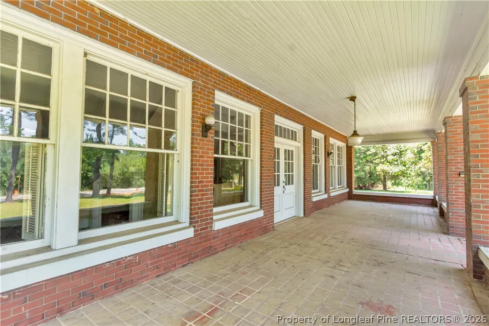 2740 Nc Highway 71 Maxton, NC 28364