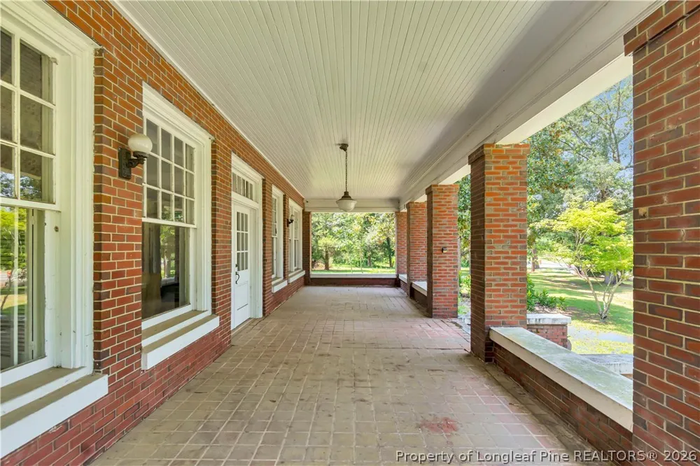 2740 Nc Highway 71 Maxton, NC 28364