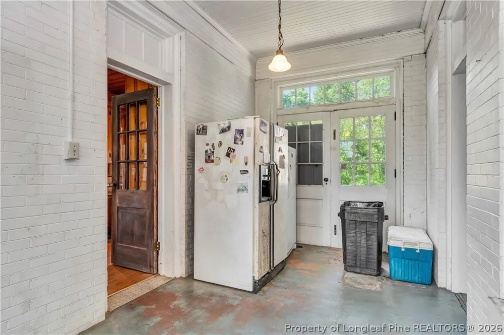 2740 Nc Highway 71 Maxton, NC 28364