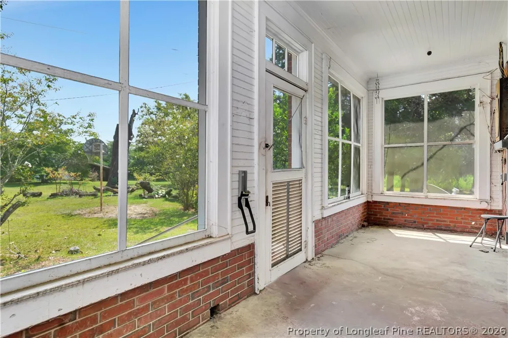 2740 Nc Highway 71 Maxton, NC 28364